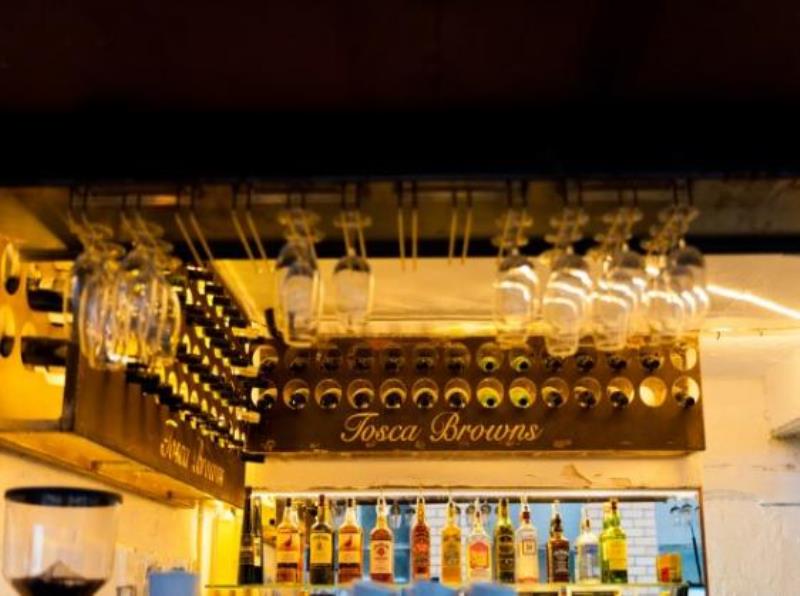 UNDER CONTRACT -Australia's No. 1 Regional Cafe Restaurant Bar - 888101