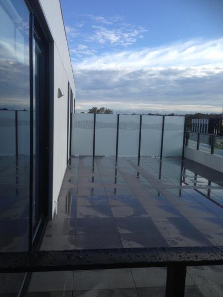 Huge balcony, biggest in the building, magnificent views.