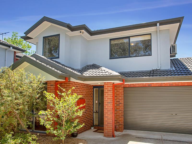 2/31 Linden Street Blackburn VIC 3130 Townhouse for Sold