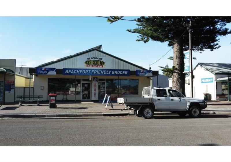 Freehold Seaside Supermarket plus 2-Bedroom Residence