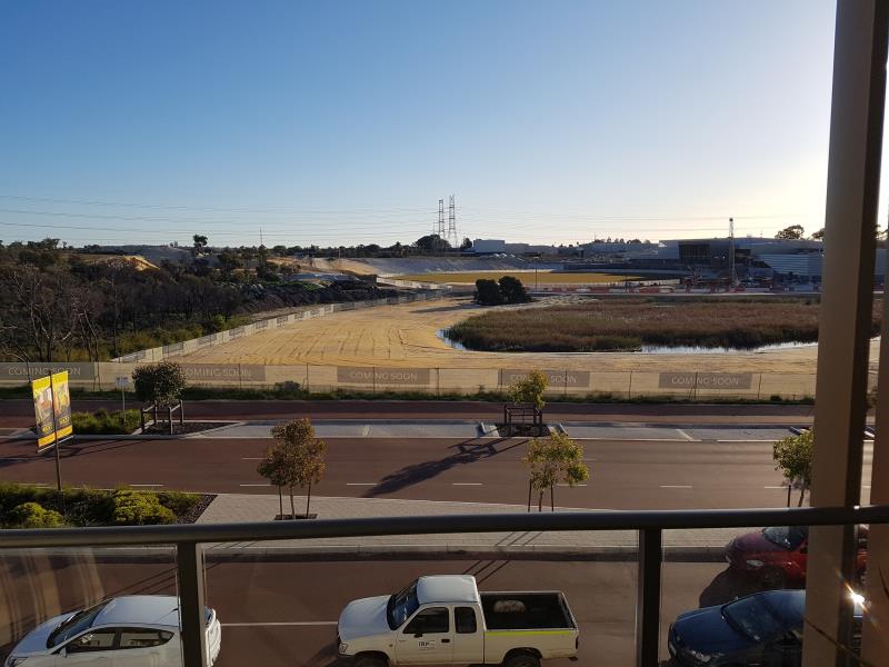 RARE 1 BED UNFURNISHED APARTMENT WITH LOFT!