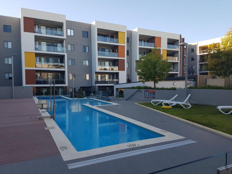 RARE 1 BED UNFURNISHED APARTMENT WITH LOFT!