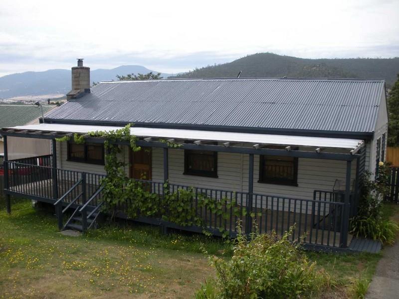 70 Charlotte Street New Norfolk TAS 7140 House for Sold