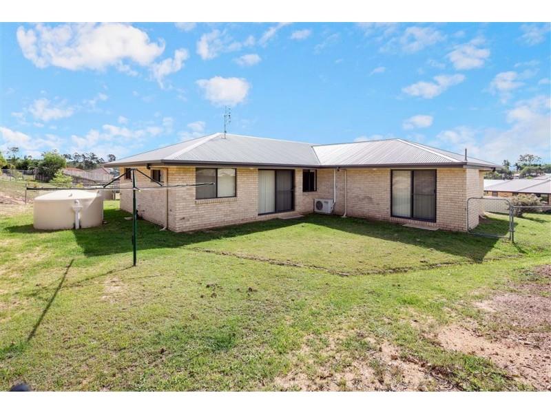 40 Mcphail St Southside QLD 4570 House for Rent