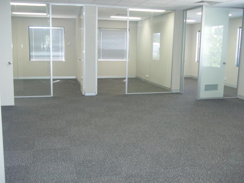 GROUND FLOOR, STUNNING LIGHT FILLED OFFICE SUITE WITH PARKING RIGHT AT DOOR