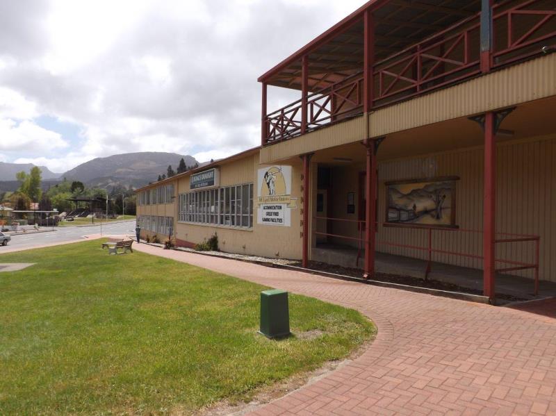40 ROOM MOTEL/BAR GAMING BUSINESS OPPORTUNITY