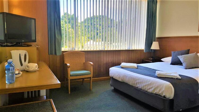 40 ROOM MOTEL/BAR GAMING BUSINESS OPPORTUNITY