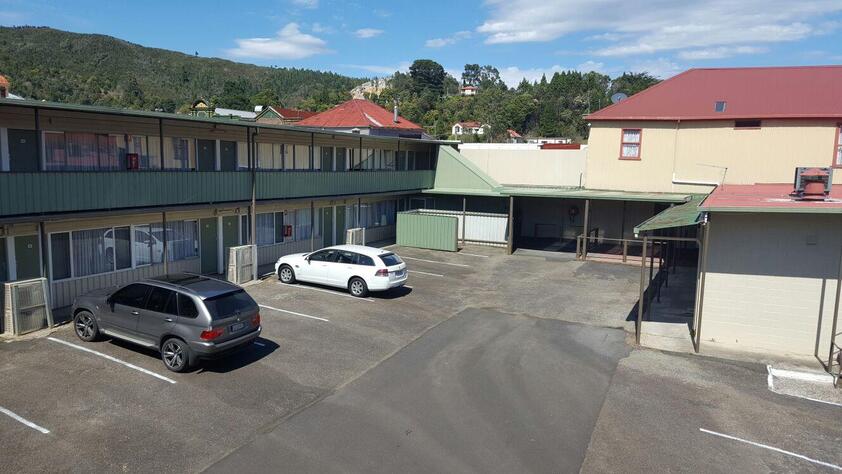 40 ROOM MOTEL/BAR GAMING BUSINESS OPPORTUNITY