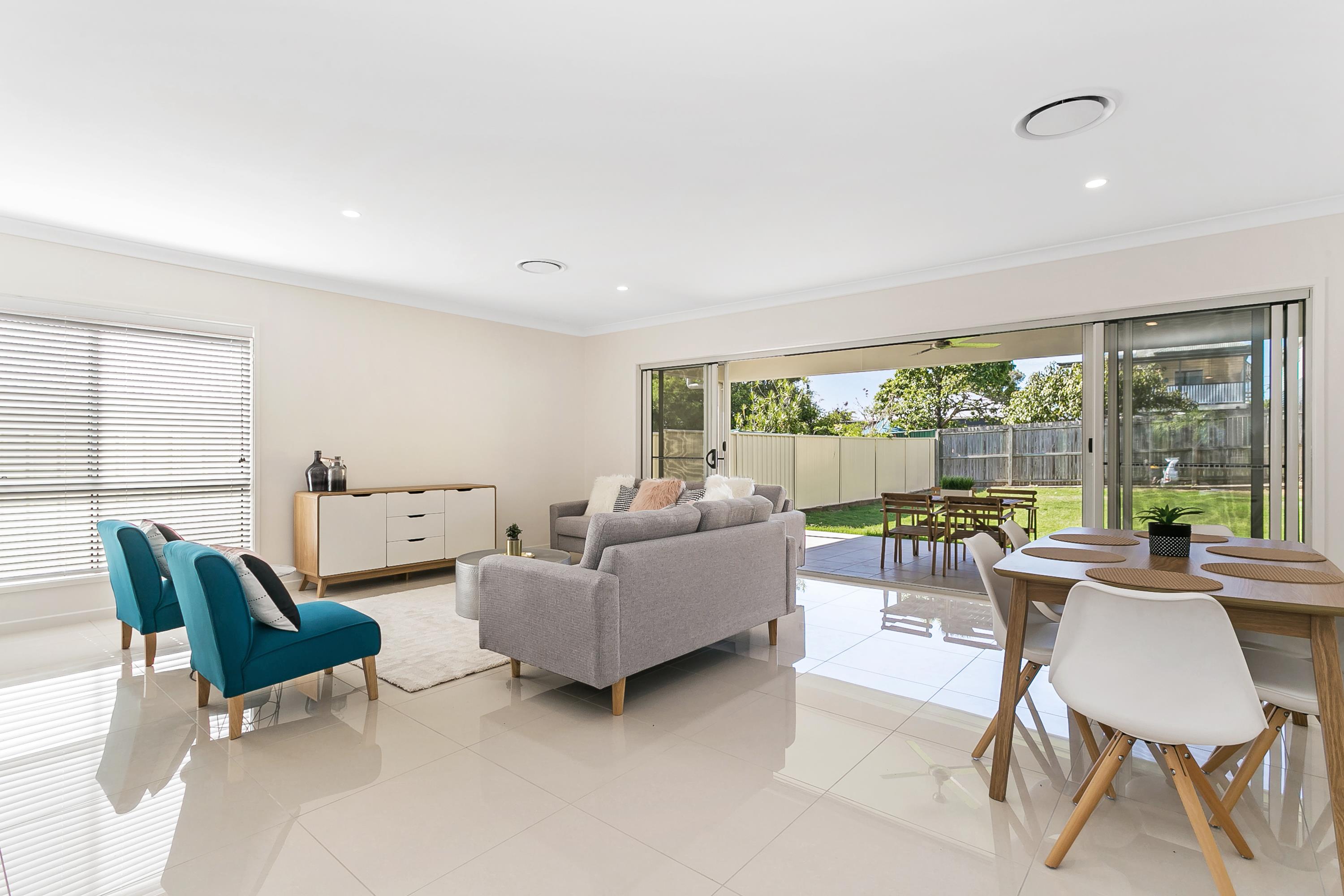 24 St Clements Road Oxley QLD 4075 House for Sold