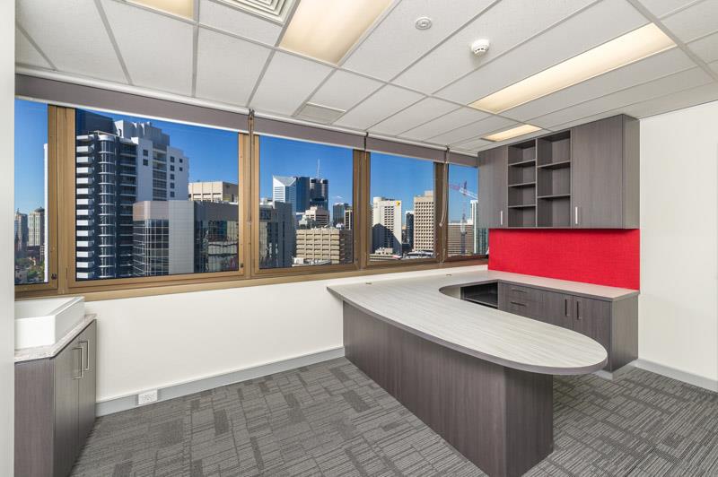 SHORT TERM LEASE AVAILABLE MEDICAL SPRING HILL BRISBANE