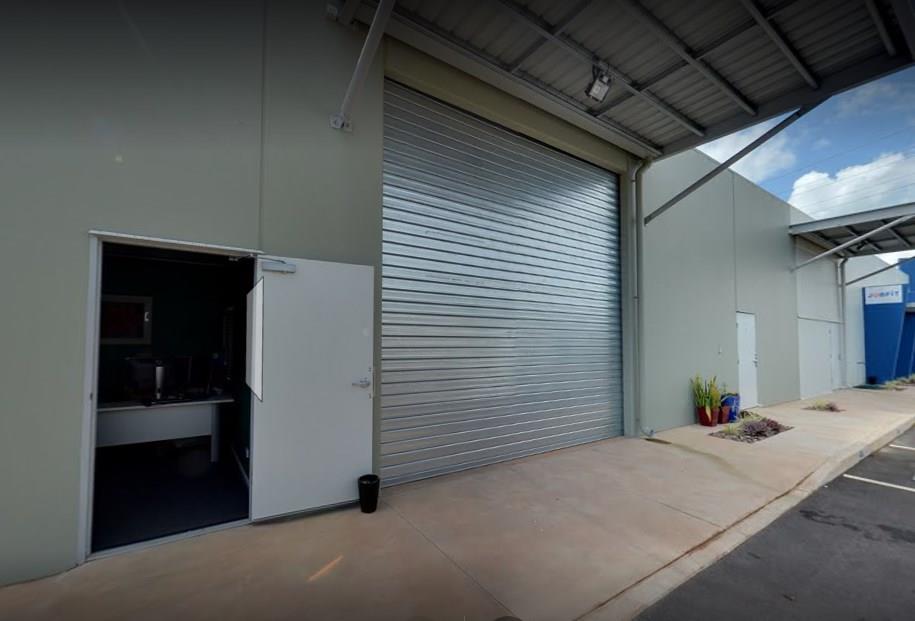 Quality 350m2 shed with 100m2 office - BREAK LEASE - MULTI-PURPOSE USE
