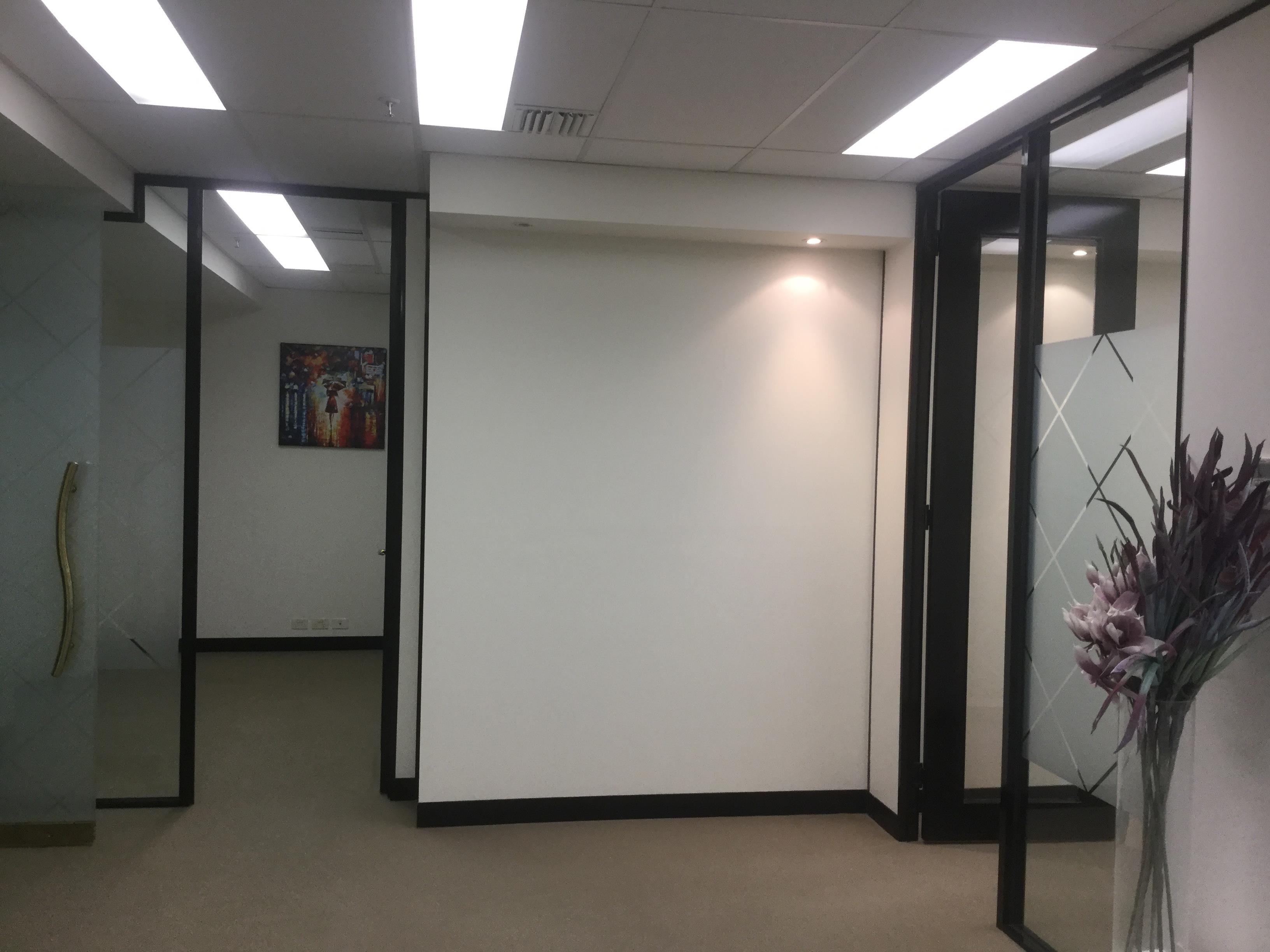 SPACIOUS, LIGHT OFFICE SUITE Available NOW, SHORT or LONG term. Negotiable terms