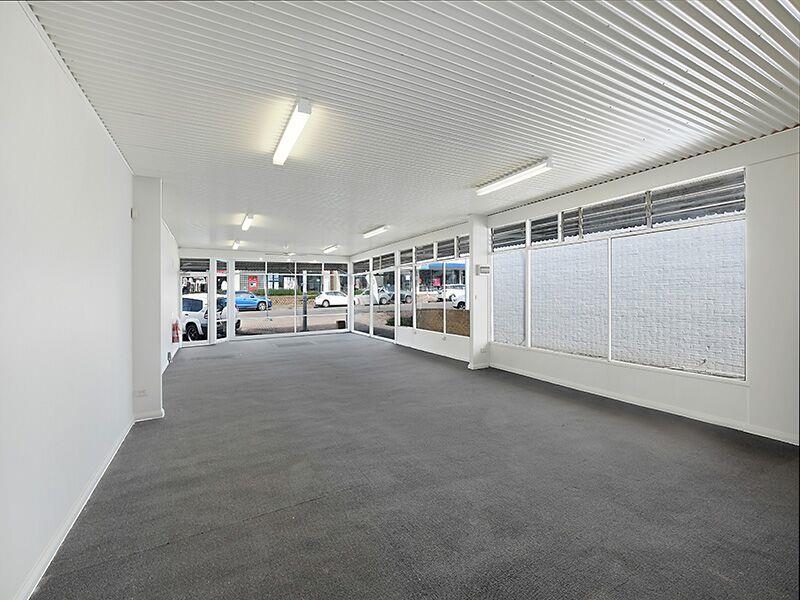 Toronto retail or commercial space available now