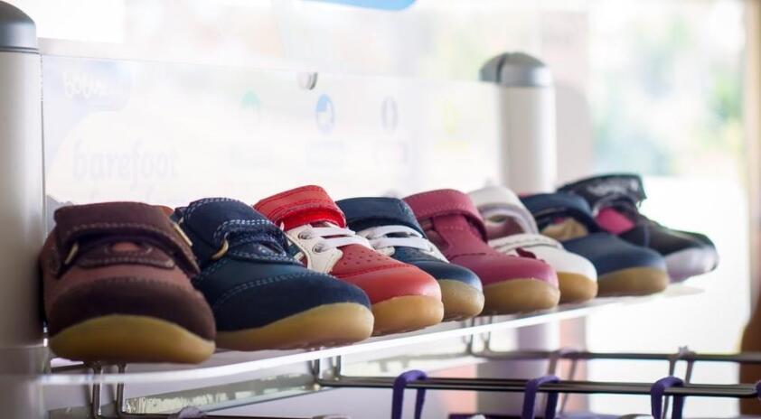 FAST GROWING ONLINE CHILDREN'S SHOE BUSINESS WITH EXCELLENT BRANDING AND GROWTH