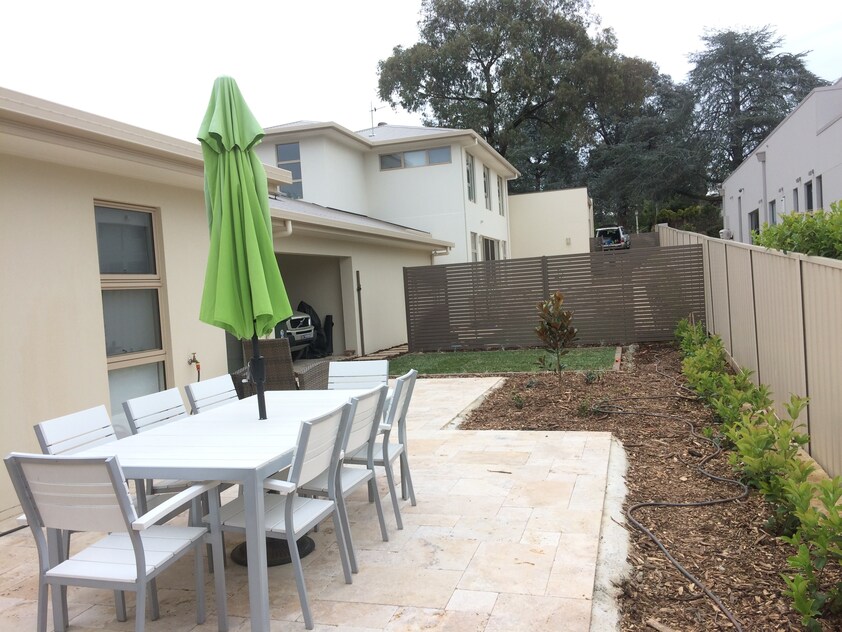 Luxury Home & Outdoor Living. Fully Furnished and equipped. Private. Quiet.