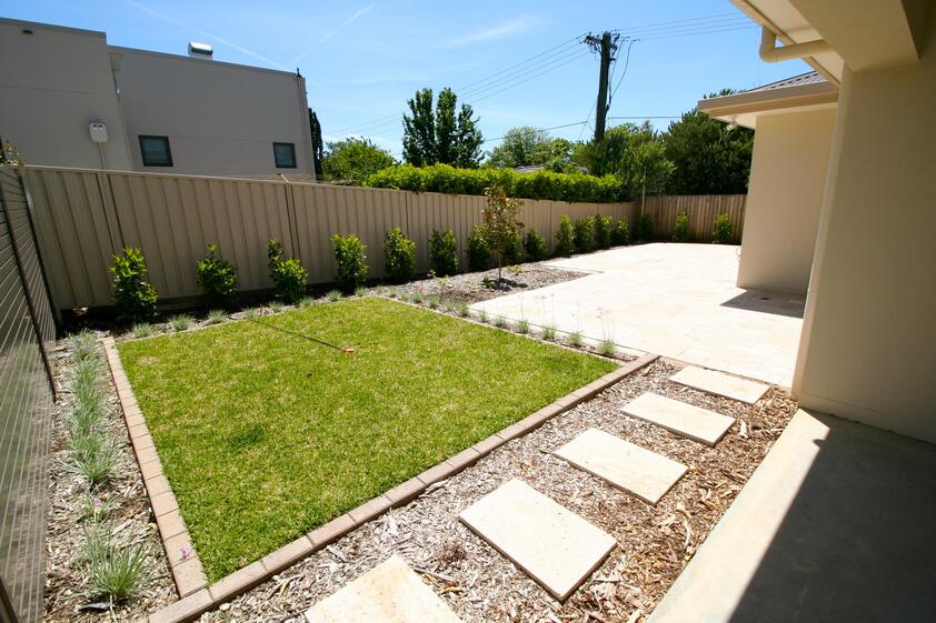 Luxury Home & Outdoor Living. Fully Furnished and equipped. Private. Quiet.
