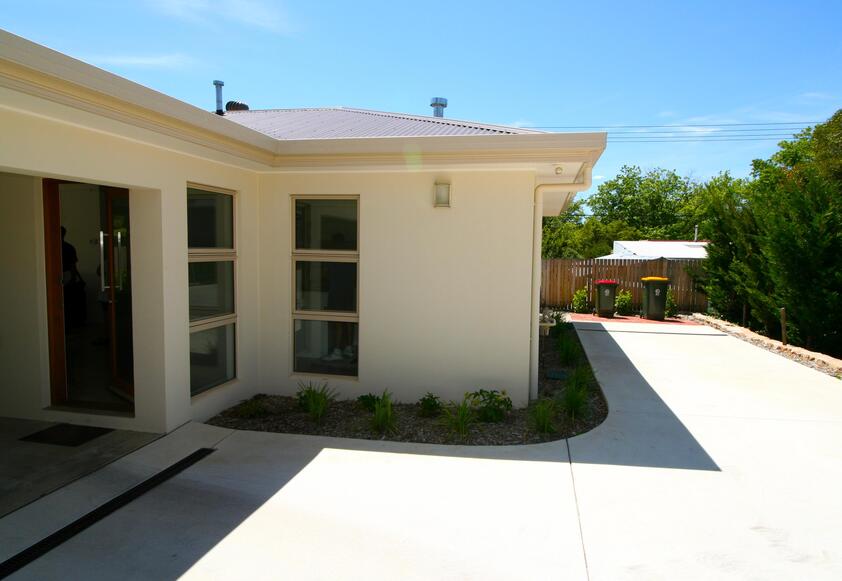 Luxury Home & Outdoor Living. Fully Furnished and equipped. Private. Quiet.