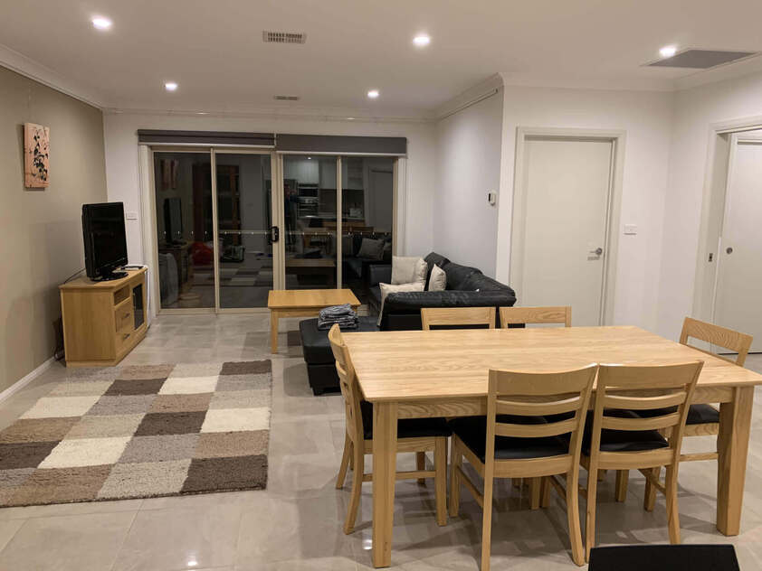 Luxury Home & Outdoor Living. Fully Furnished and equipped. Private. Quiet.