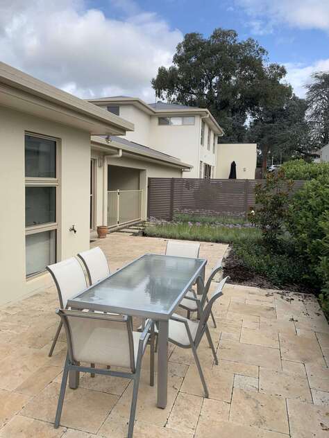 Luxury Home & Outdoor Living. Fully Furnished and equipped. Private. Quiet.