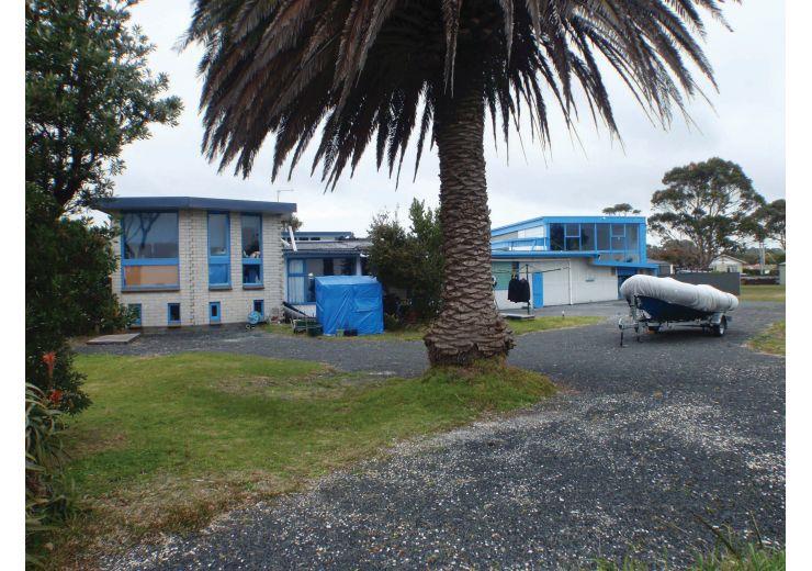 Long Established Scuba Diving Centre plus Large Home - Wynyard, TAS