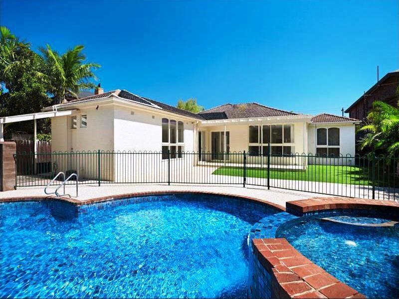 42 Howitt Road Caulfield North VIC 3161 House for Rent