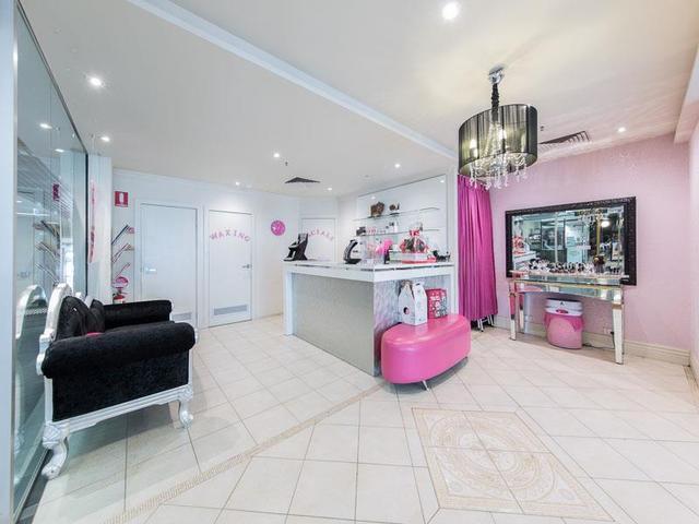 Attractive Boutique Retail Opportunity