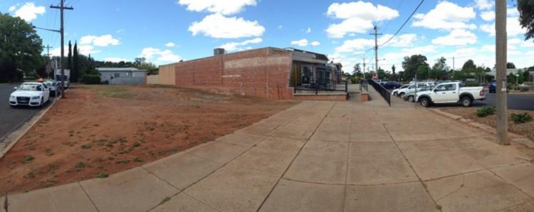 VACANT COMMERCIAL / RESIDENTIAL LAND