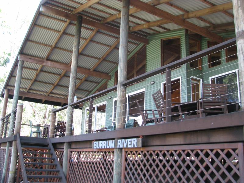 16 Jacqueline Drive Pacific Haven QLD 4659 Acreage Semi rural for