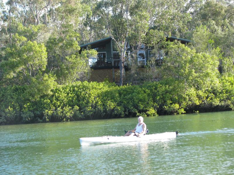 16 Jacqueline Drive Pacific Haven QLD 4659 Acreage Semi rural for