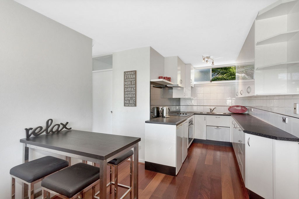 BEACHSIDE LIFESTYLE WITH 2 BEDROOM APARTMENT JUST 80 METRES TO THE SAND!