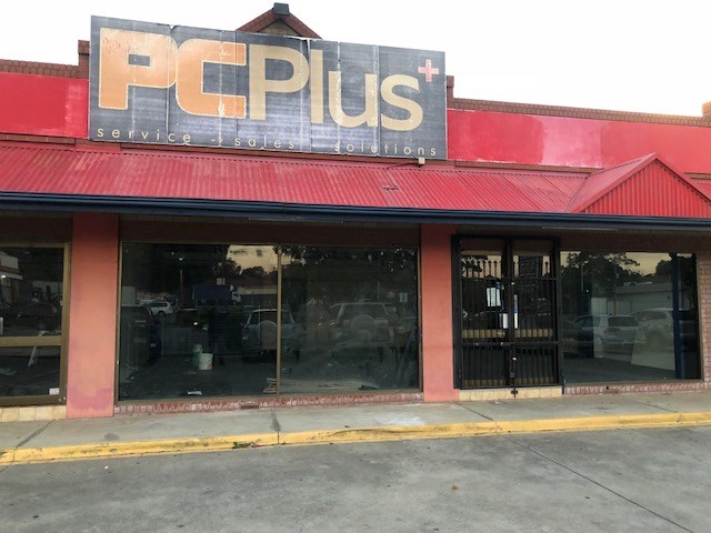 Large Showroom and Warehouse for Rent