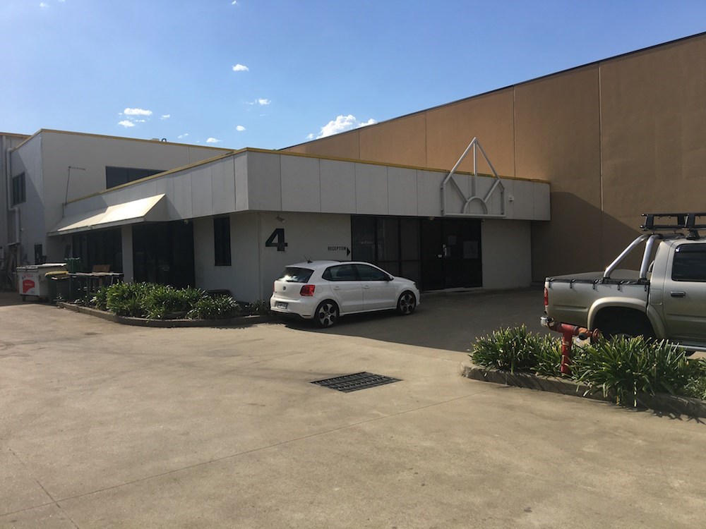 FREE STANDING FACTORY/WAREHOUSE