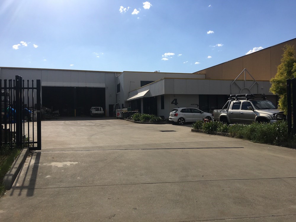 FREE STANDING FACTORY/WAREHOUSE