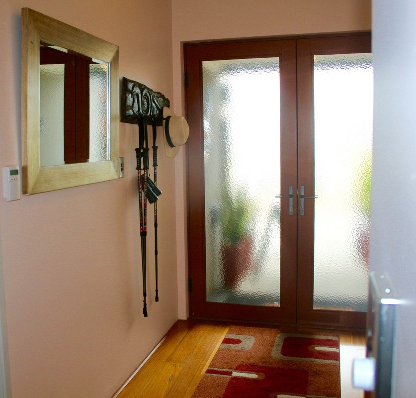 Fully Furnished and Equipped Home in Excellent Location