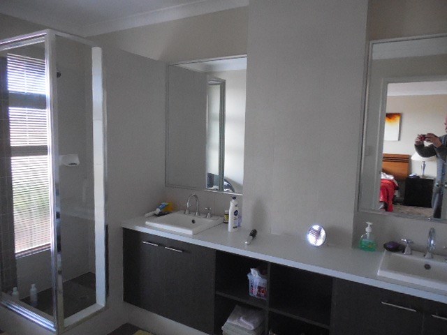 Fully Furnished and Equipped Home in Excellent Location