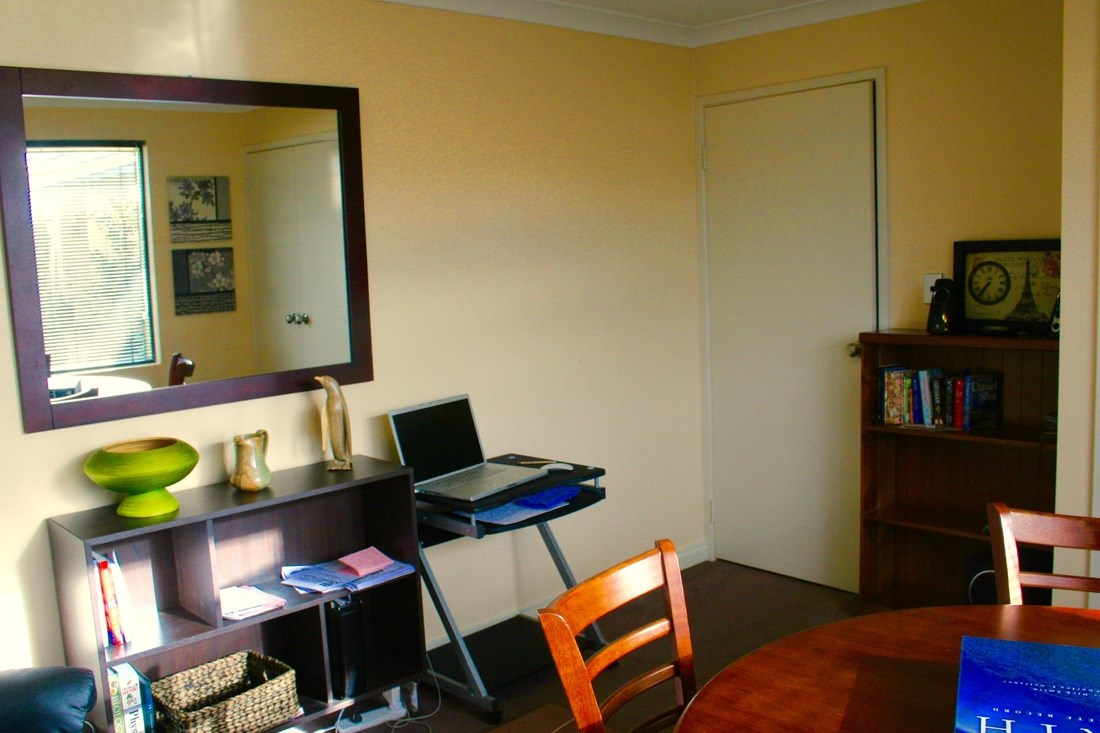 Fully Furnished and Equipped Home in Excellent Location