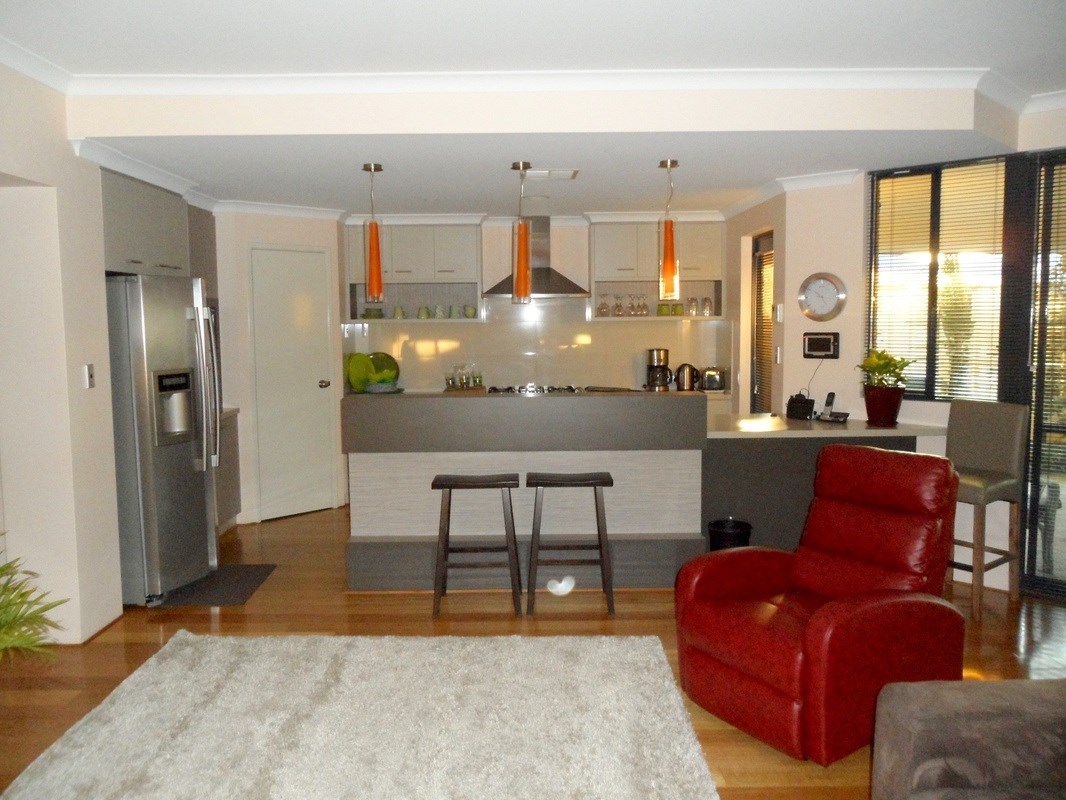 Fully Furnished and Equipped Home in Excellent Location