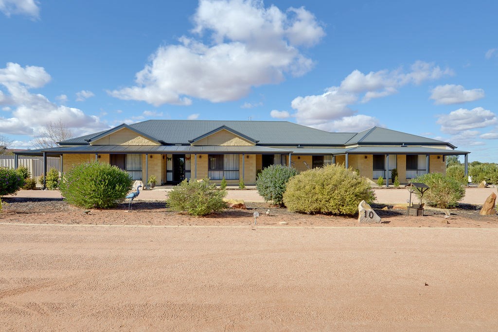 10 Duthie Court, Renmark Paringa SA 5340 House for Sold