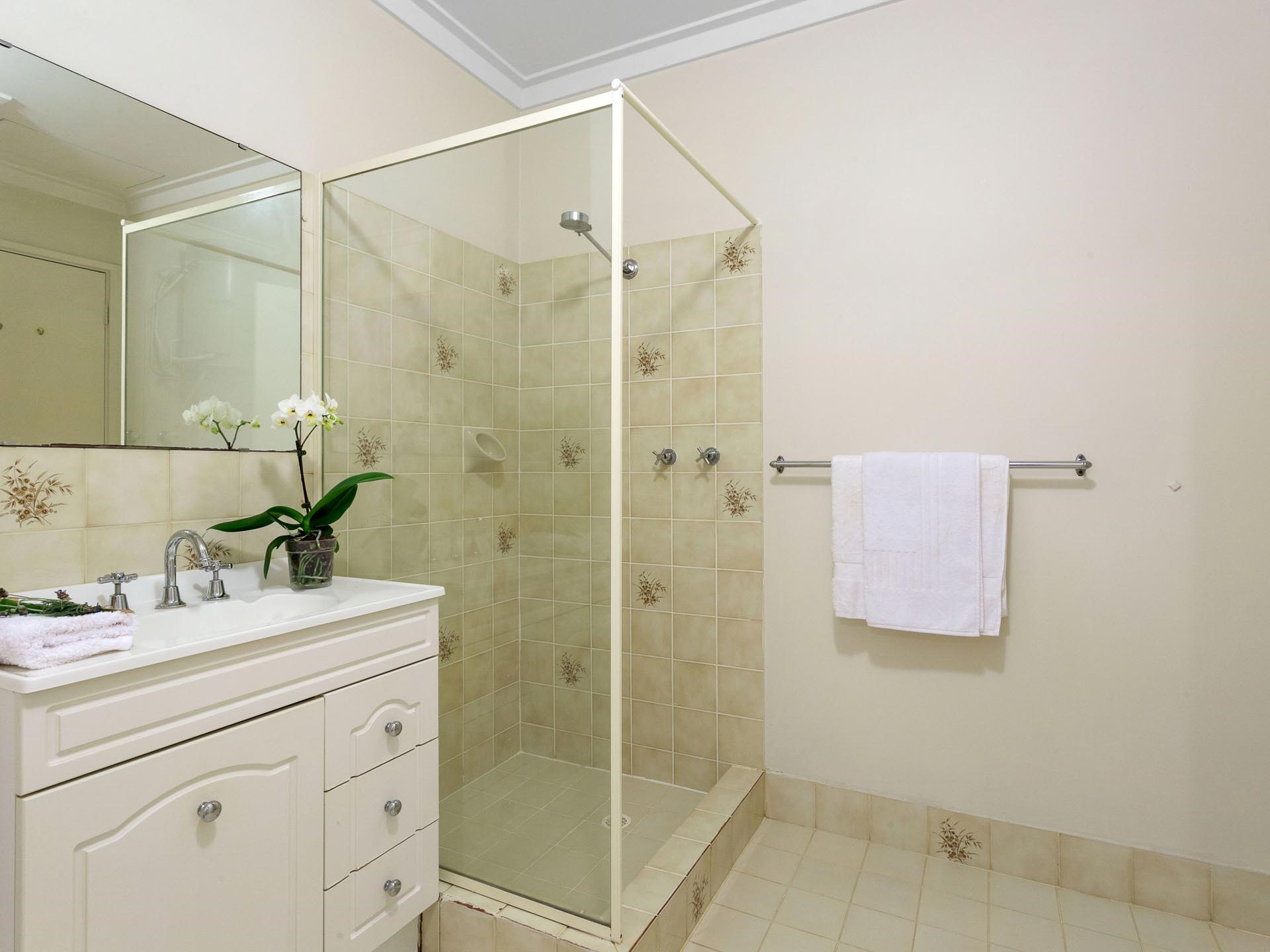 16/391393 Cambridge Street Wembley WA 6014 Apartment for Rent