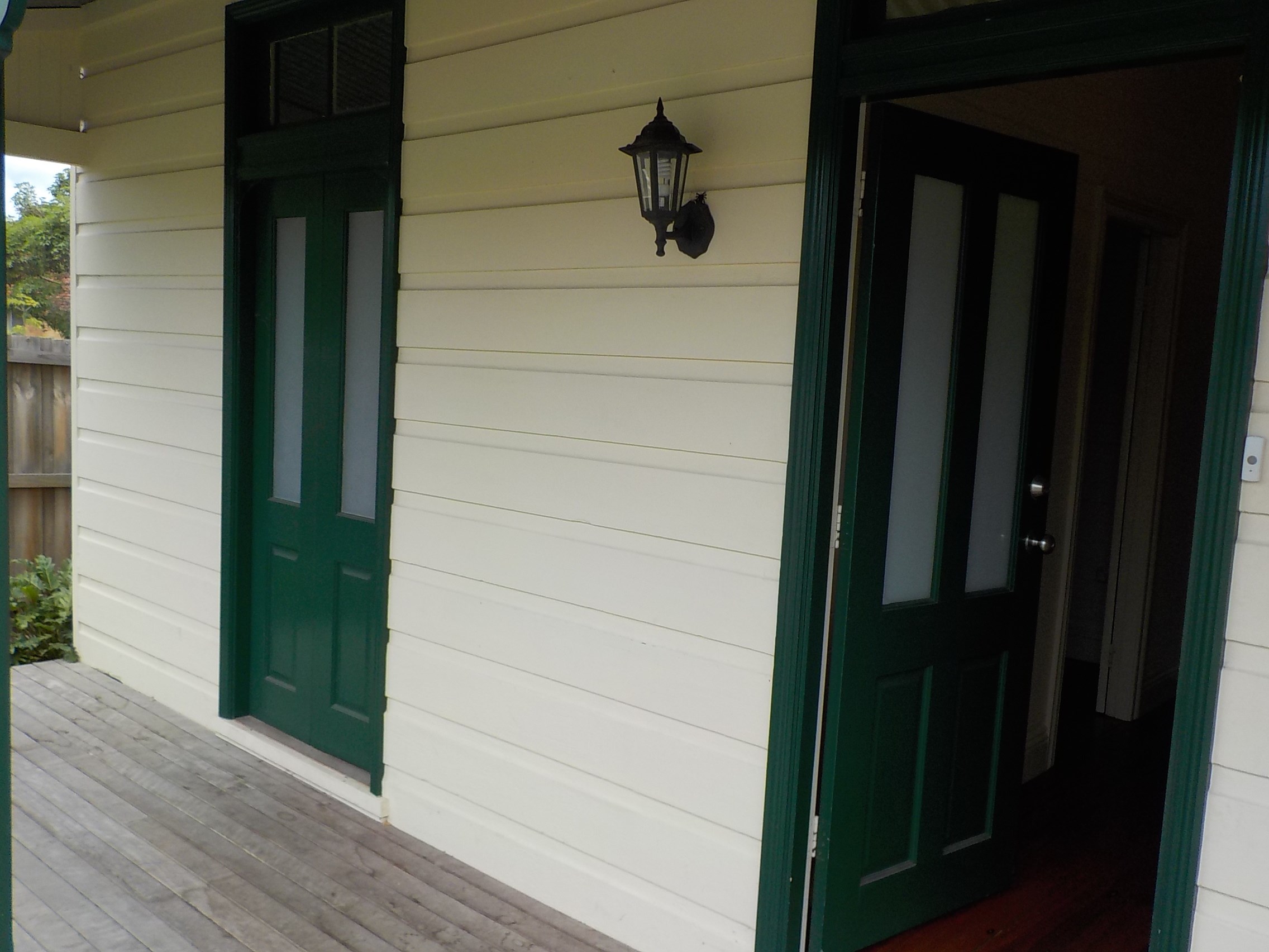 Beautiful 100 +Year Old Freestanding Heritage Cottage For Rent