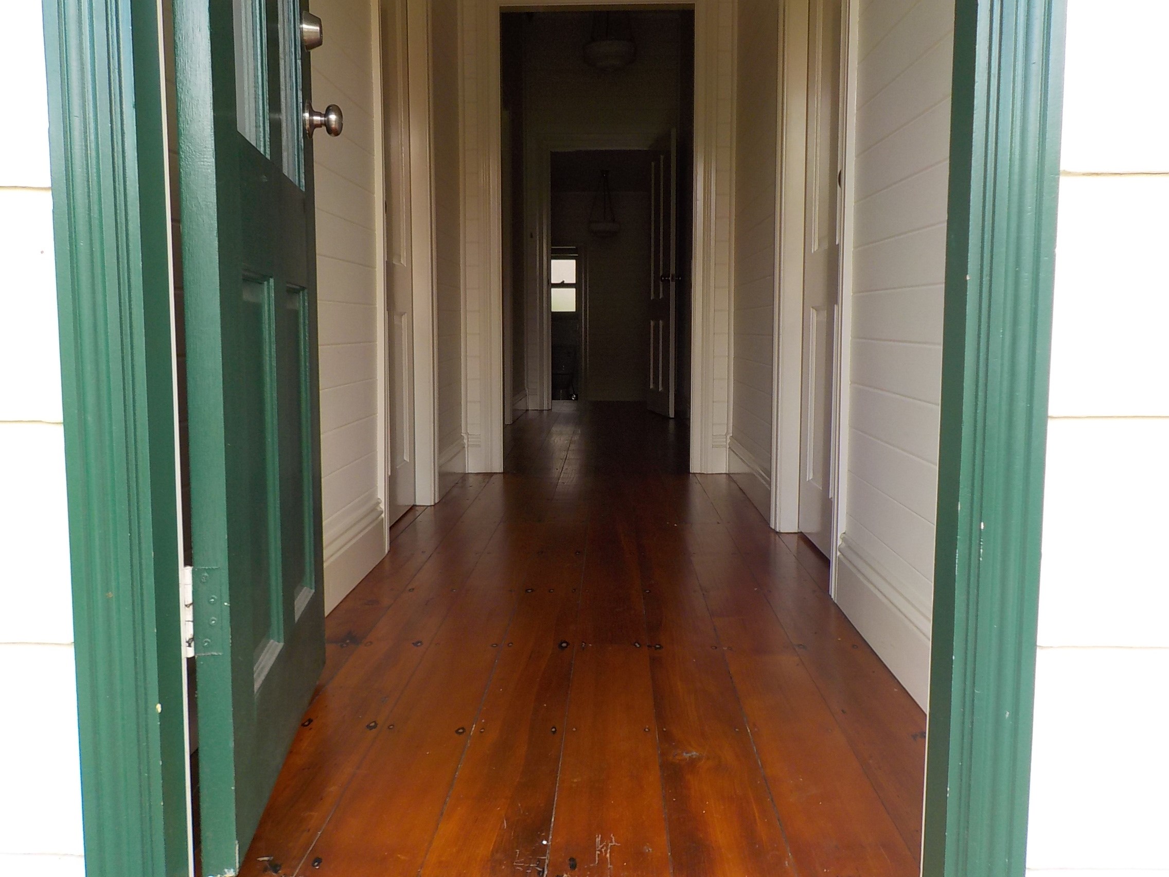 Beautiful 100 +Year Old Freestanding Heritage Cottage For Rent