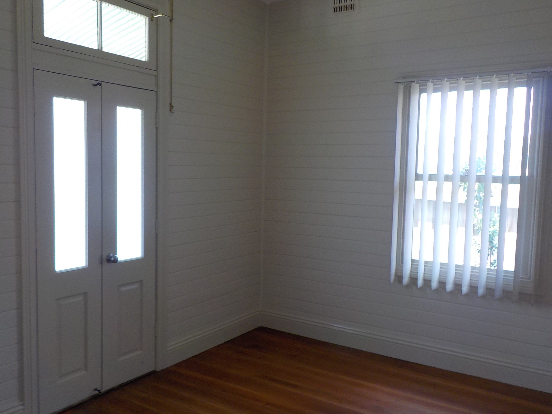 Beautiful 100 +Year Old Freestanding Heritage Cottage For Rent