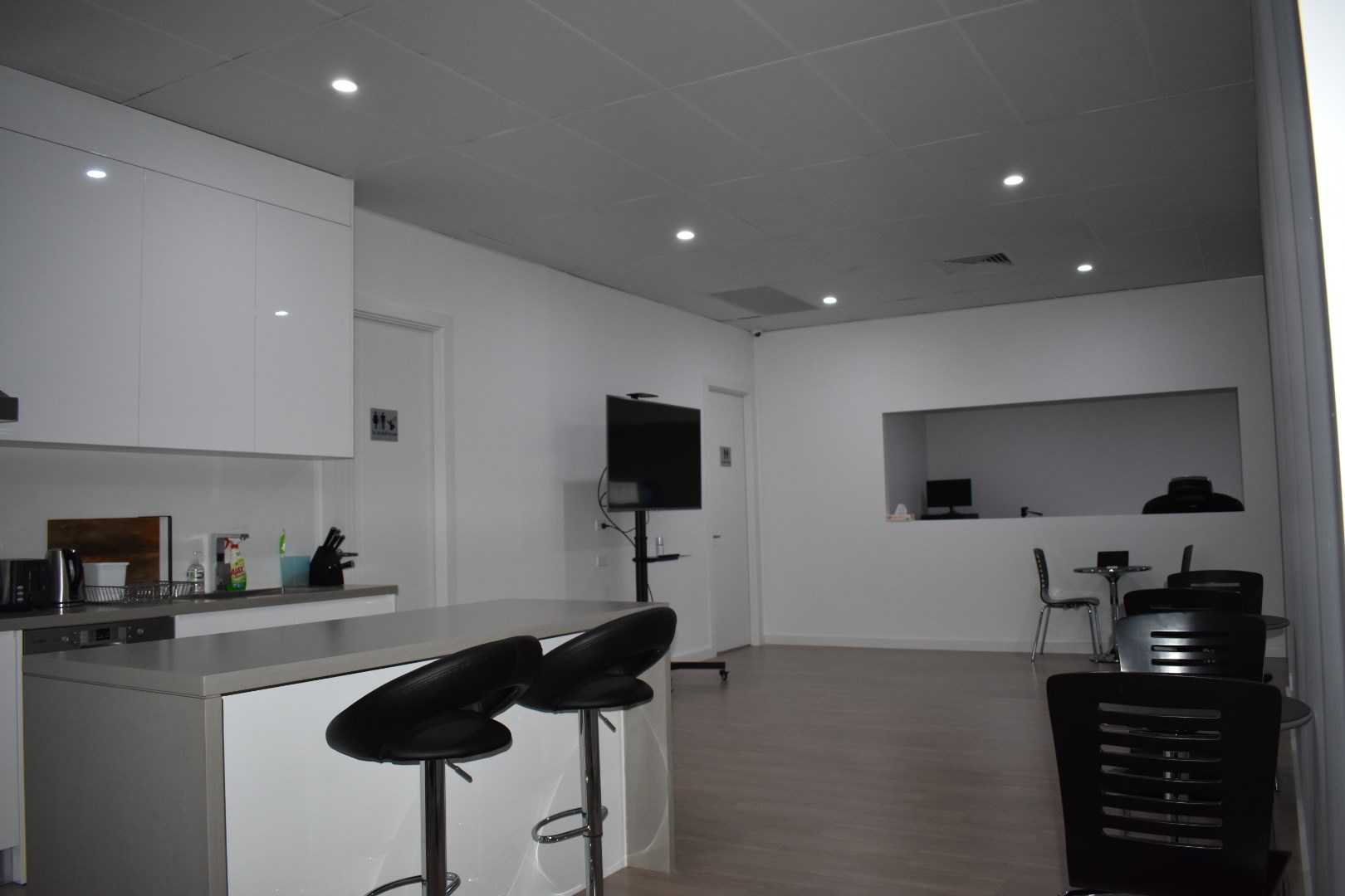 Great Facility - Great Location (Sale Considered)
