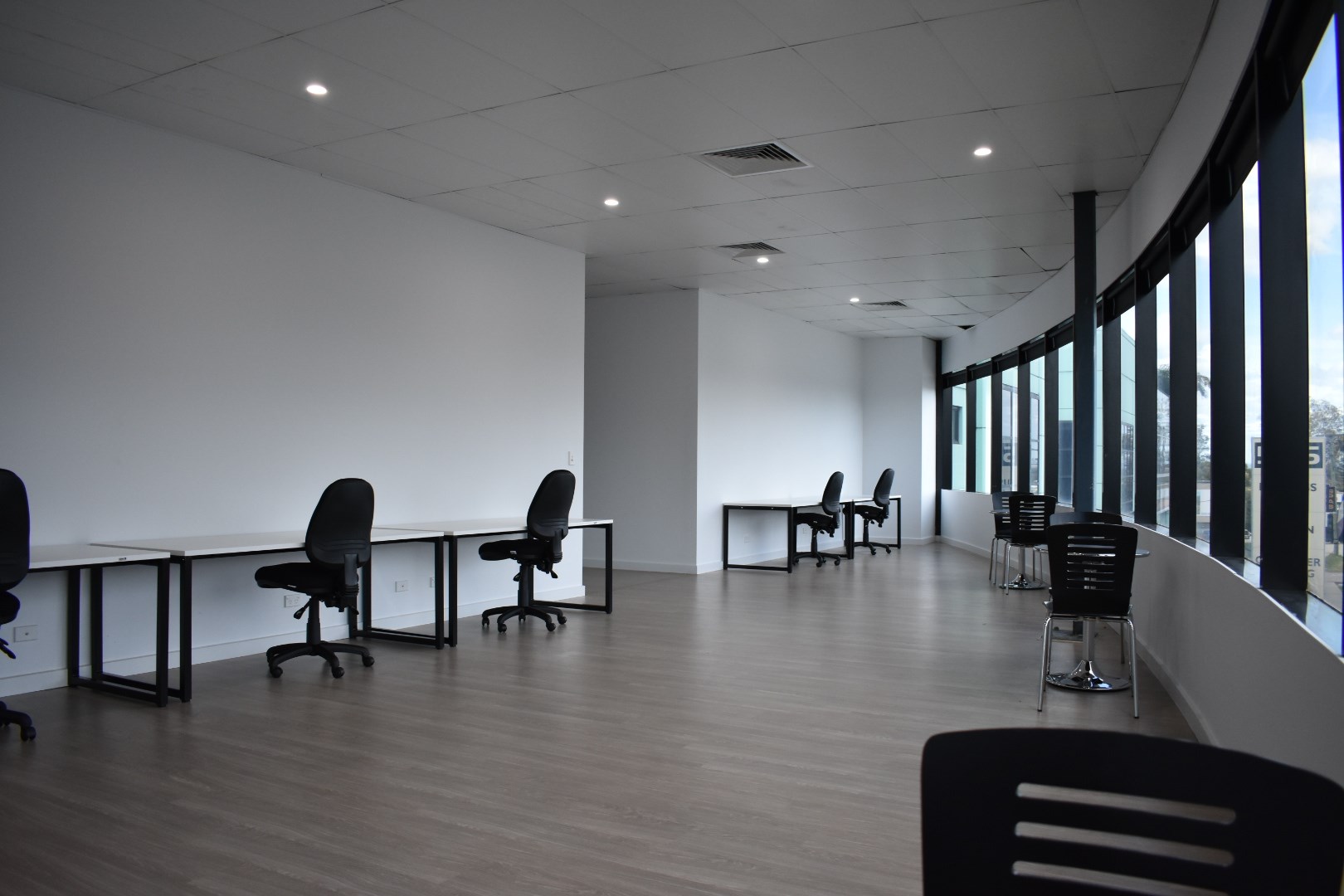 Great Facility - Great Location (Sale Considered)