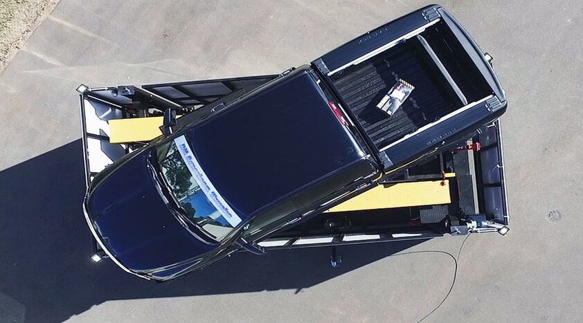 PATENT OPPORTUNITY FOR INNOVATIVE DISPLAY FOR ELEVATED VEHICLE ROTATING DEVICE