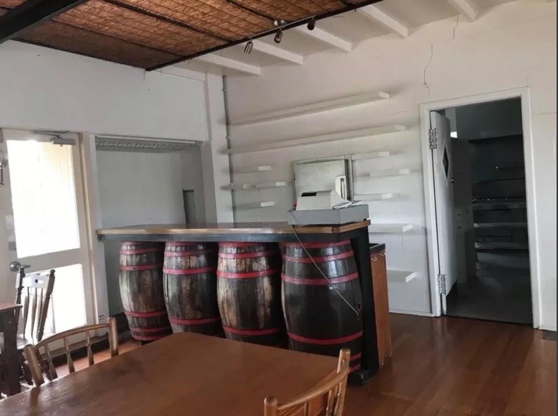 Historic Country Restaurant/Café in picturesque, prime main road location