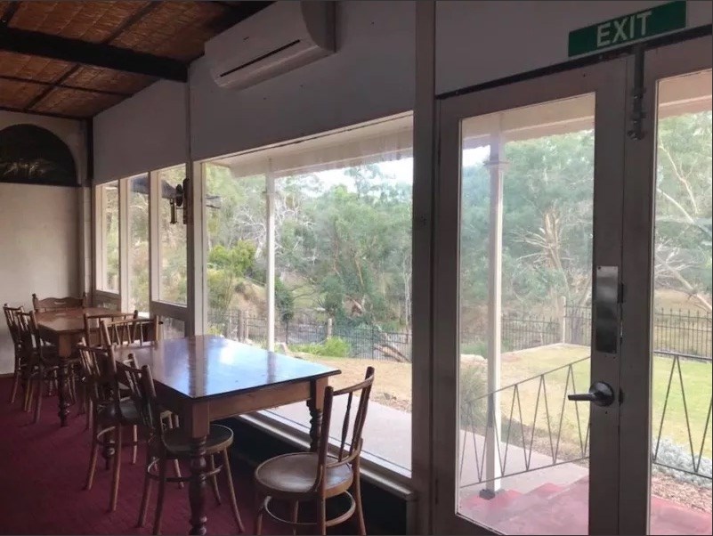 Historic Country Restaurant/Café in picturesque, prime main road location