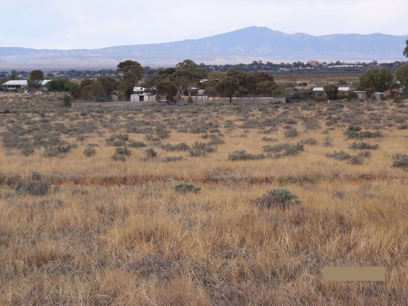 Large 17.31ha / 42.8ac Vacant Residential Land, with great development potential