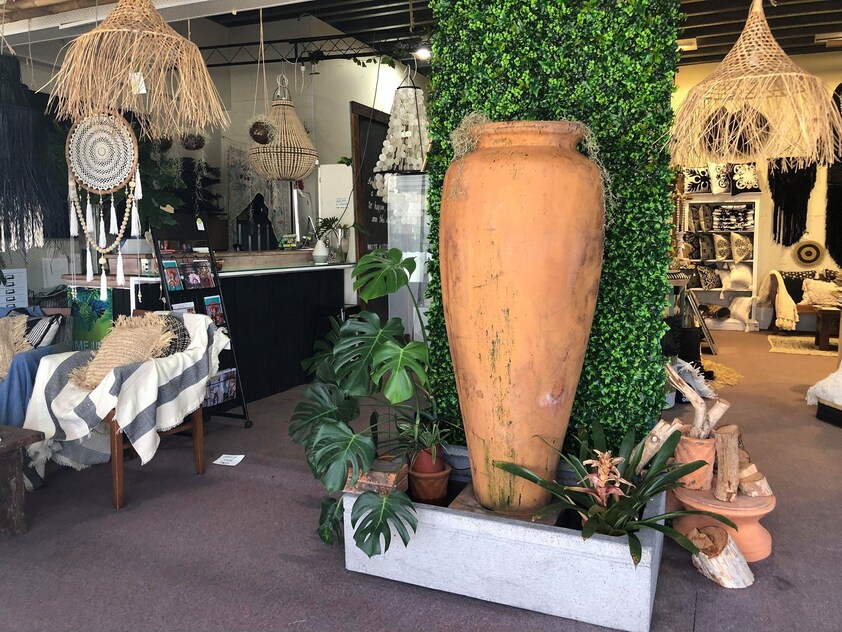 Homewares Stores with warehousing