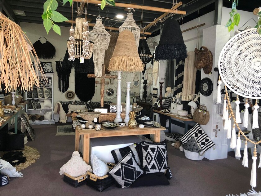Homewares Stores with warehousing